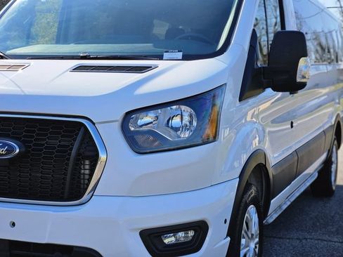 Used 2024 Ford Transit 350 XLT RWD image 9