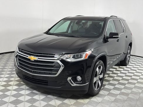 Used 2018 Chevrolet Traverse LT FWD image 9