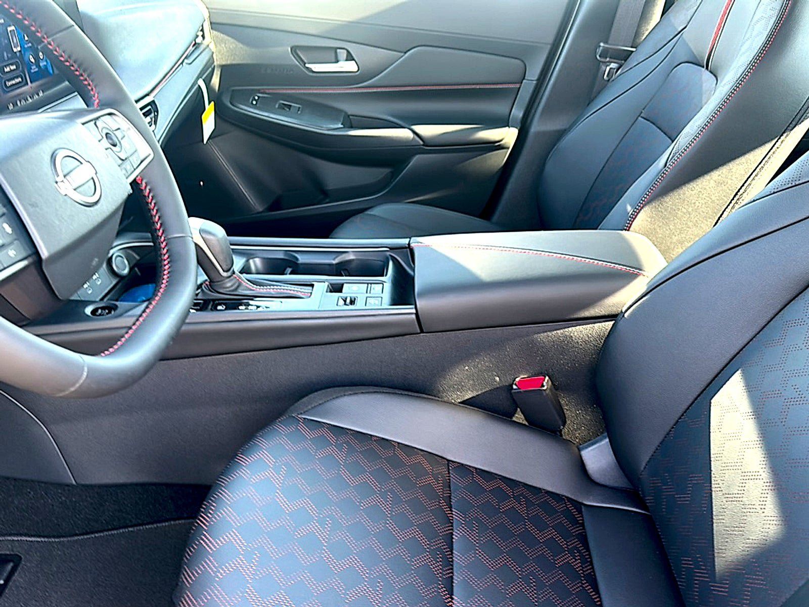 New 2027 Nissan Sentra SR w/ SR Premium Package FWD image 10