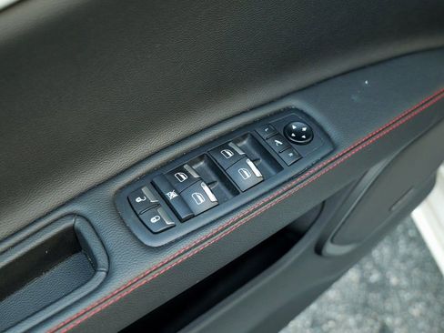 Used 2022 Maserati Ghibli Modena Q4 image 17