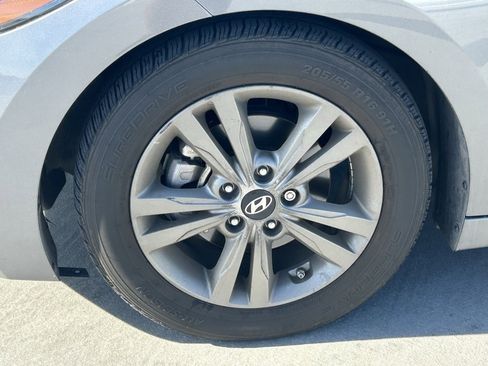 Used 2018 Hyundai Elantra Value Edition image 4