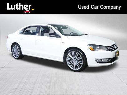 Used 2015 Volkswagen Passat 1.8T SE