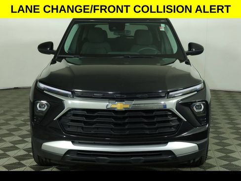 Used 2025 Chevrolet TrailBlazer LT AWD/4WD image 7