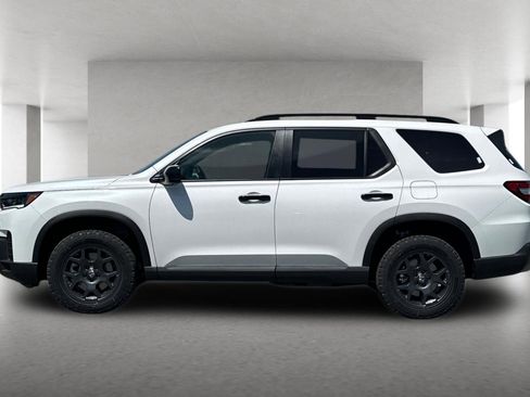 New 2026 Honda Pilot TrailSport image 7