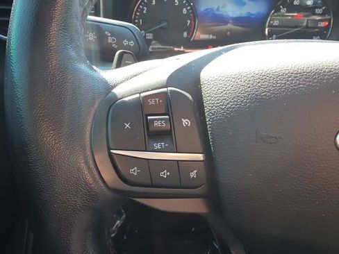 Used 2020 Ford Explorer XLT w/ Equipment Group 202A RWD image 15