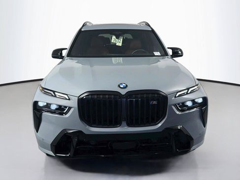 Used 2026 BMW X7 M60i AWD/4WD image 2