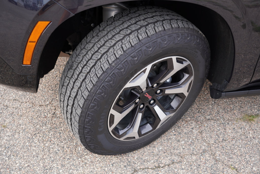 Used 2026 GMC Yukon AT4 Ultimate AWD/4WD image 13