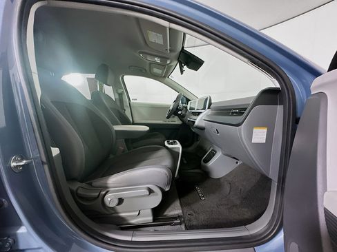 Used 2024 Hyundai Ioniq 5 SE RWD image 30