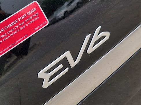New 2025 Kia EV6 Wind image 7