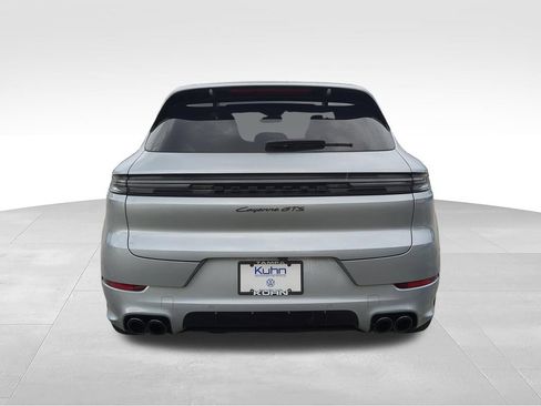 Used 2025 Porsche Cayenne GTS AWD/4WD image 4