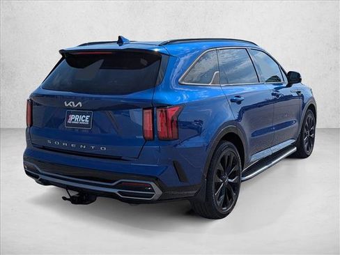 Used 2022 Kia Sorento SX image 5