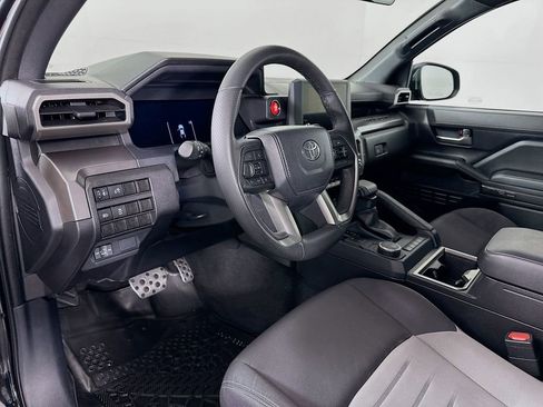 Used 2024 Toyota Tacoma TRD Sport image 9