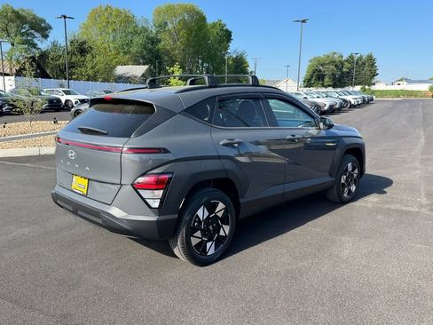 Used 2025 Hyundai Kona SEL AWD/4WD image 4