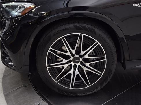 Used 2024 Mercedes-Benz GLC 43 AMG 4MATIC image 11