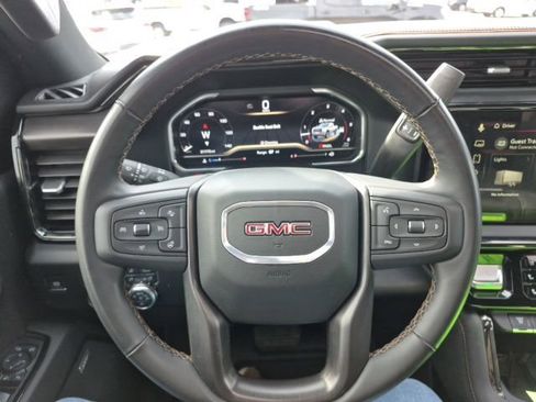 Used 2025 GMC Sierra 3500 AT4 w/ AT4 Premium Plus Package AWD/4WD image 17