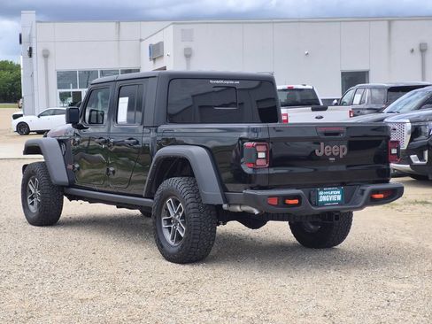 Used 2024 Jeep Gladiator Mojave w/ Safety Group AWD/4WD image 5