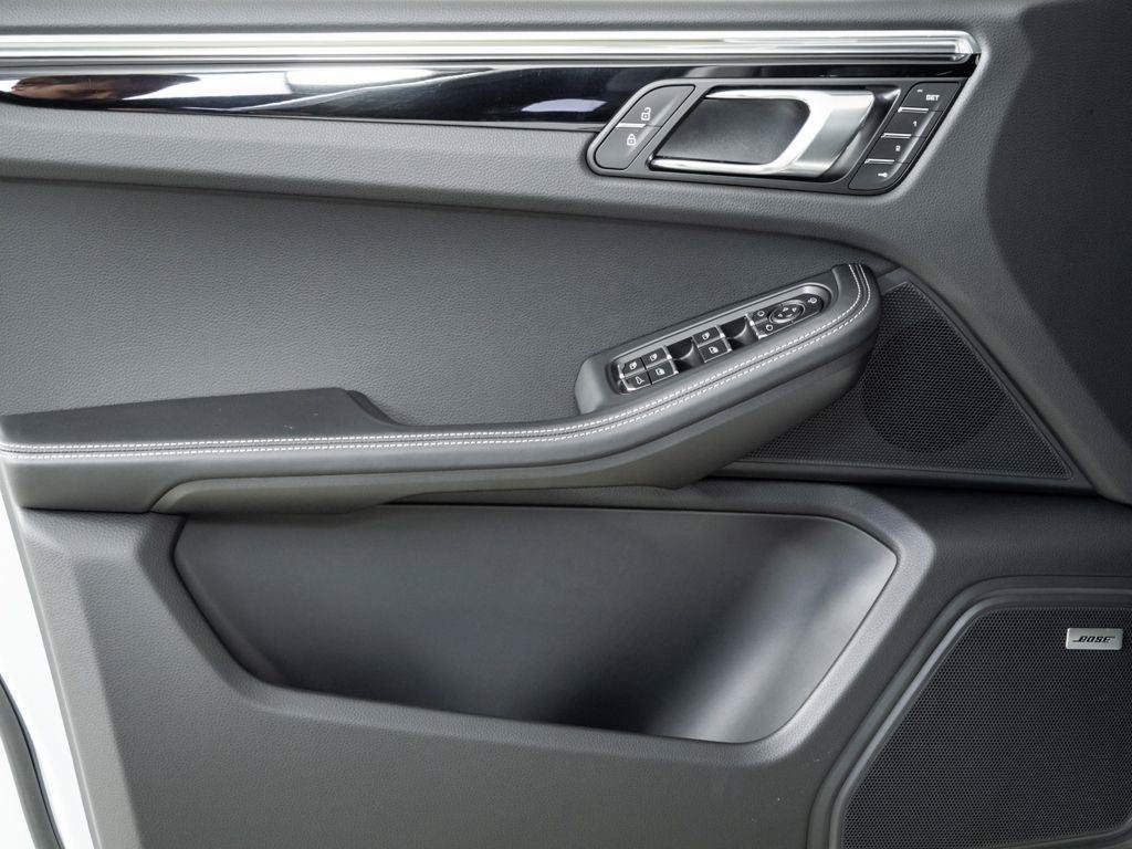 New 2026 Porsche Macan S AWD/4WD image 6