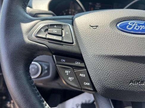 Certified 2019 Ford Escape Titanium AWD/4WD image 10