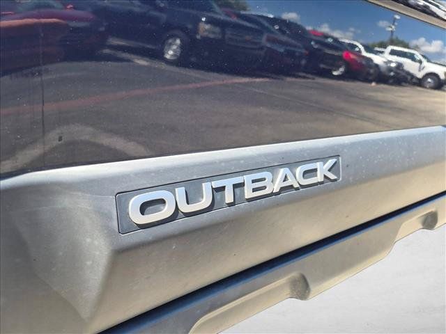 Used 2014 Subaru Outback 2.5i Limited AWD/4WD image 10