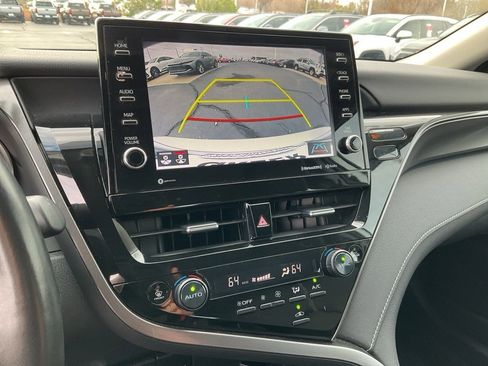 Used 2023 Toyota Camry XSE image 11