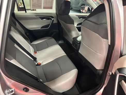 Certified 2025 Toyota RAV4 XLE FWD image 15
