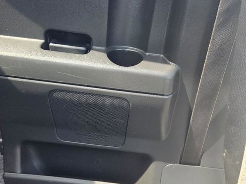 Used 2014 Nissan Titan S image 11