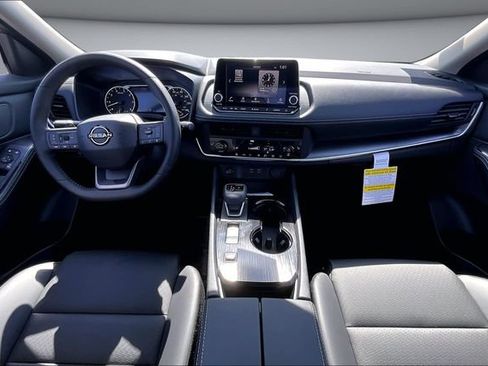New 2026 Nissan Rogue Dark Armor FWD image 5