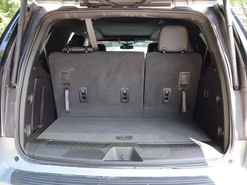 Used 2023 GMC Yukon SLT RWD image 59