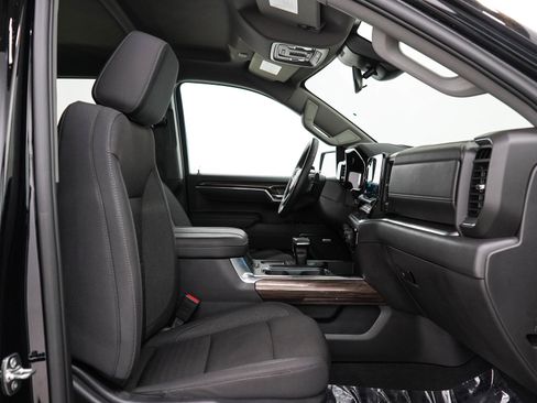 Used 2026 Chevrolet Silverado 1500 LT Trail Boss w/ Safety Package AWD/4WD image 13