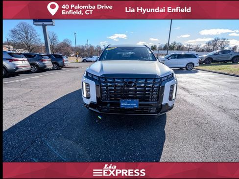 Used 2025 Hyundai Palisade Calligraphy AWD/4WD image 2