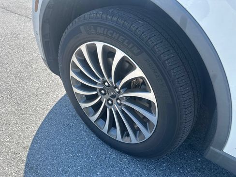 Used 2020 Lincoln Aviator Reserve w/ Equipment Group 201A AWD/4WD image 9