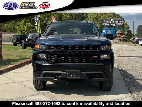 Used 2019 Chevrolet Silverado 1500 Custom Trail Boss w/ Custom Convenience Package AWD/4WD image 2