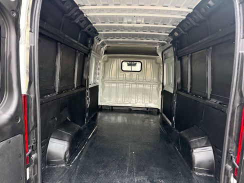 Used 2024 RAM ProMaster 2500 FWD image 45