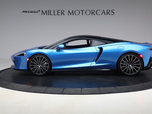 Used 2021 McLaren GT RWD image 3