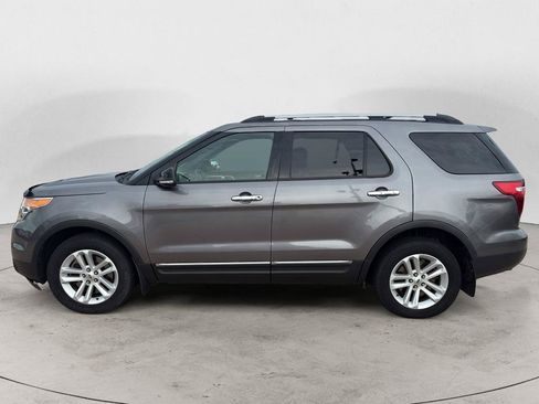 Used 2013 Ford Explorer XLT AWD/4WD image 6