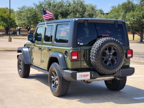 Used 2022 Jeep Wrangler Unlimited Sport AWD/4WD image 4