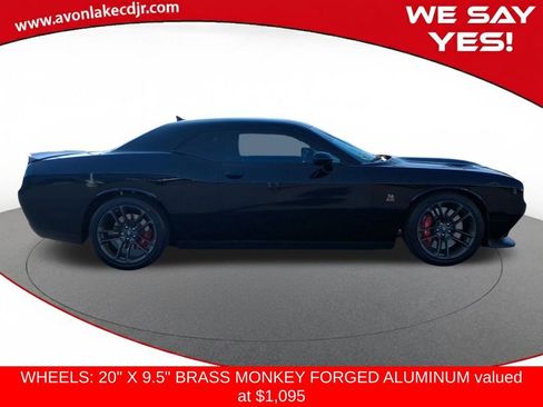 Used 2022 Dodge Challenger R/T Scat Pack w/ Dynamics Package image 8