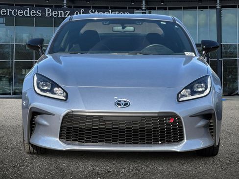 Used 2023 Toyota GR86 Premium w/ ALL Weather Mat Package (TMS) RWD image 9
