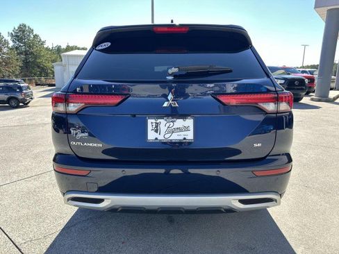 Used 2024 Mitsubishi Outlander FWD image 6