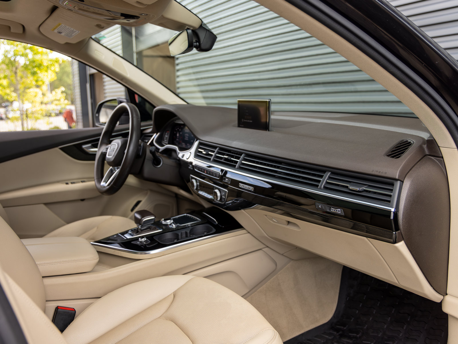 Used 2019 Audi Q7 3.0T Premium Plus w/ Premium Plus Package AWD/4WD image 35