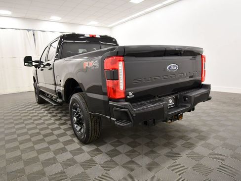 Used 2023 Ford F350 Lariat w/ Lariat Ultimate Package AWD/4WD image 5