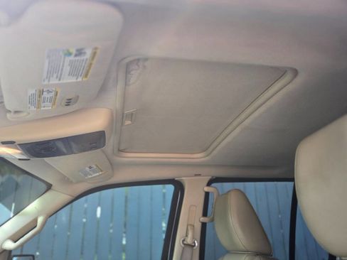 Used 2010 Mercury Mountaineer Premier RWD image 8
