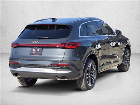 New 2025 Audi Q5 Premium image 5