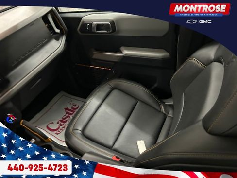 Used 2023 Ford Bronco Badlands image 26