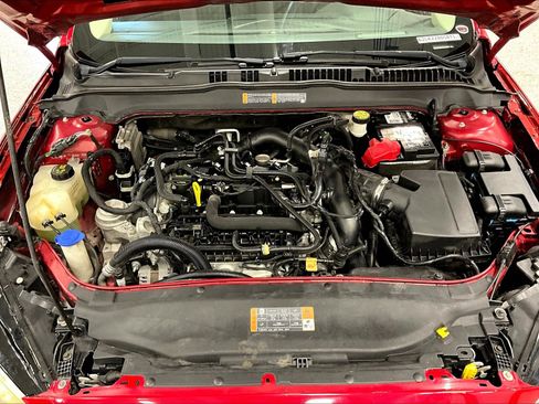 Used 2020 Ford Fusion SE FWD image 27