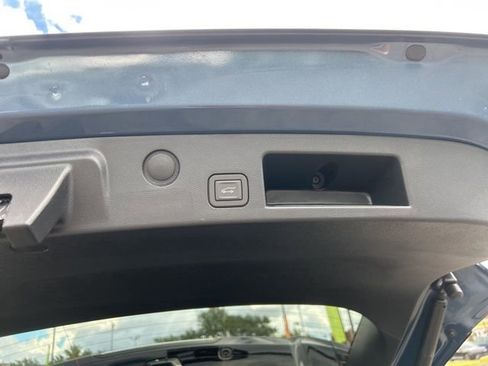 New 2026 Chevrolet Equinox LT w/ Convenience Package II image 32