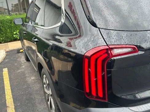 Used 2020 Kia Telluride EX w/ EX Premium Package FWD image 4