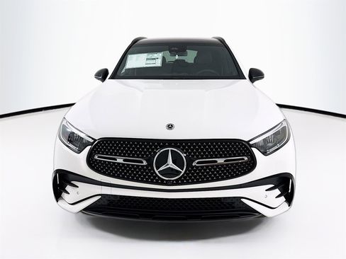 New 2026 Mercedes-Benz GLC 350e 4MATIC image 2