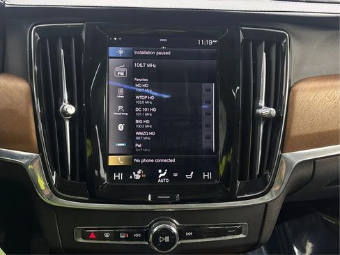 Used 2018 Volvo S90 T6 Inscription image 19