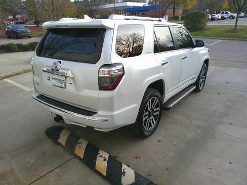 Used 2024 Toyota 4Runner Limited image 12